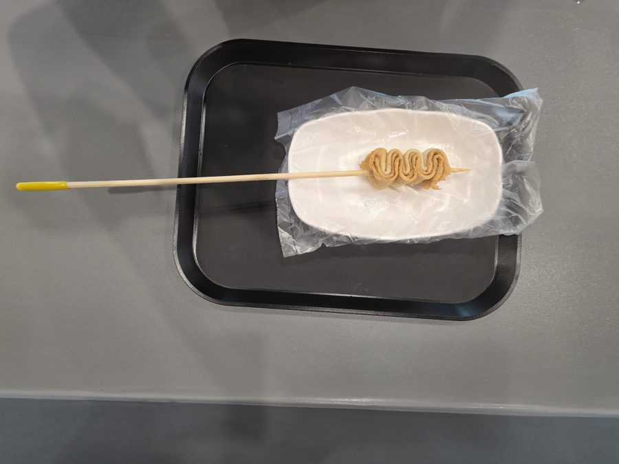 부산오뎅 꼬치 두 개